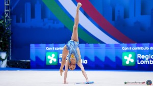 aa q wang zihan chn sfe06226 copia simone ferraro ph